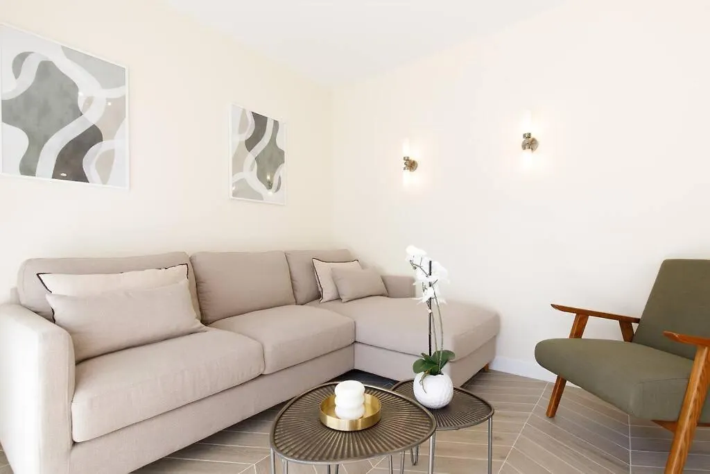 Martinez Area Superb 1 Bed W Xxl Terrace Apartment Cannes